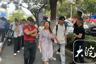 乌度卡：狄龙最后想抢断詹姆斯 这并不是明智的决定